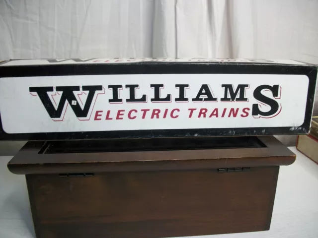 Williams Trains Union Pacific Baggage Car, Yellow, Restoration, NEW with BOX