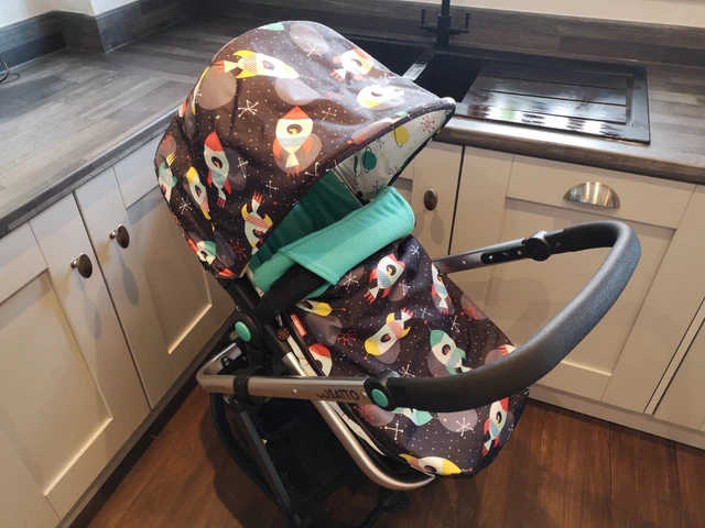 Cosatto Giggle 2 Travel System + Isofix Base