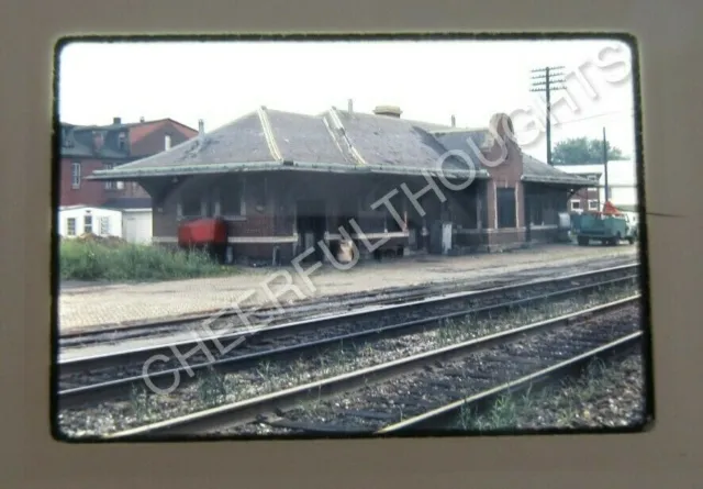 Original '73 Ektachrome Slide PC Penn Central Mifflin Depot Station      26H11