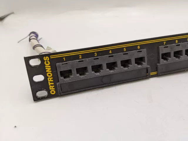 Panel de conexión de red Ortronics OR-851044265 24 puertos CAT5 equipo de datos de una sola fila 2