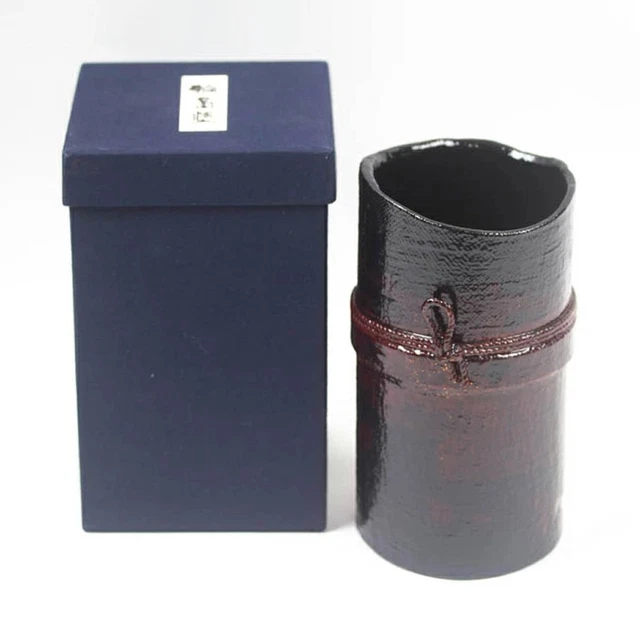 年代不明。傳統中国景德鎮青花山水樓台柄壺1個のみです。希少珍品，骨董中古品。 年代不明。傳統中国景德鎮青花山水樓台柄壺1個のみです。希少珍品，