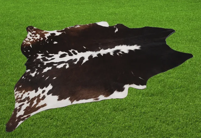 Nuevas alfombras de cuero de vaca cuero de vaca 19,83 pies cuadrados (56""x51") piel de vaca U-4963