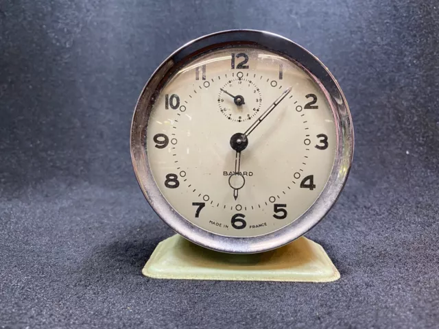 Bayard, French green retro alarm clock 1950s working