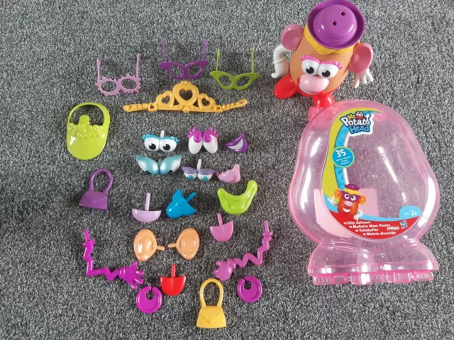 MRS POTATO HEAD Silly Suitcase 35 pieces and 2 Mr Potato heads