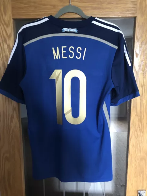 Camiseta de austera Messi Argentina 2014 mediana excelente estado