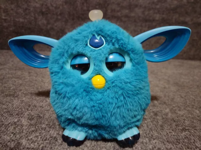 Hasbro Teal Furby Connect Interactive Bluetooth Pet