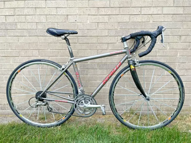 Serotta Fierte Titanium Road Bike - Shimano Ultegra - Mavic Ksyrium SSC Wheelset Serotta Fierte Titanium Road Bike - Shimano Ultegra - Mavic Ksyrium SSC Wheelset