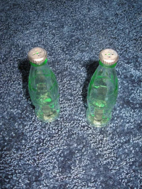 Coca-Cola-Shakers au sel et au poivre-Verre vert clair-4 1/2" de haut-1990 3