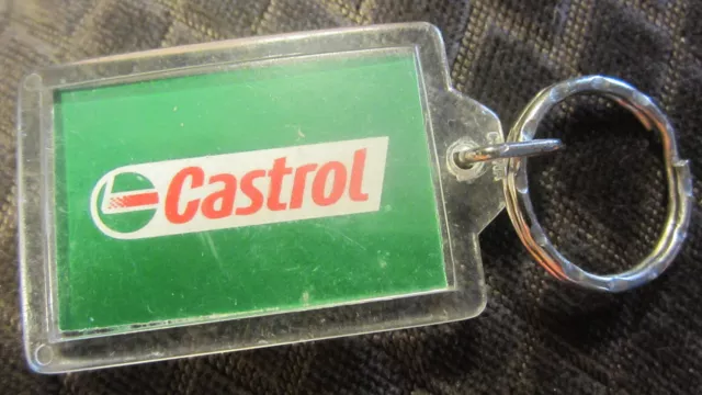 1 ad Vintage Pre-Owned Castrol Oil Key Chain / Key Ring,oil ,gas ad