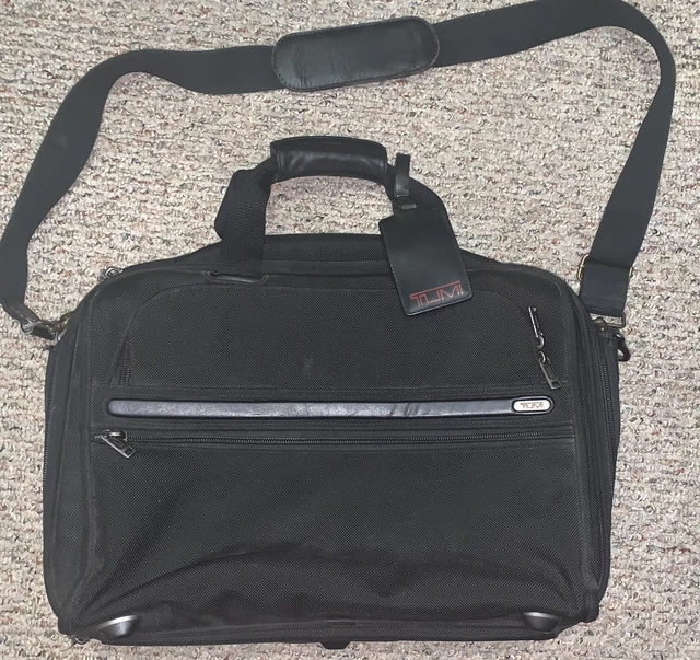 Tumi G4 Carry On Travel Suitcase Messenger Bag Ballistic Nylon Expands 22121D4
