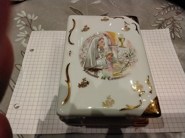 Coffret De Dragées Pour Poupée En Porcelaine - France, Années 1900
