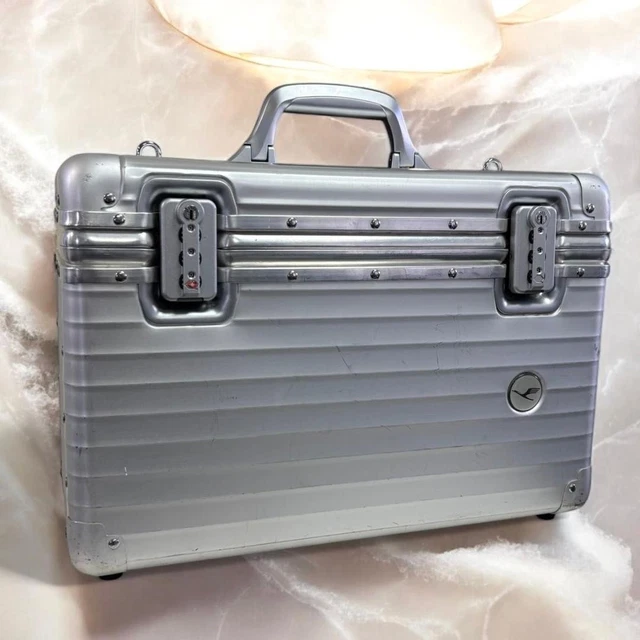 リモワ 940.31 トパーズ『Lufthansa』ALパイロットケース 29L RIMOWA TOPAZ LUFTHANSA Pilot Case Aluminum 29L $1,244.42