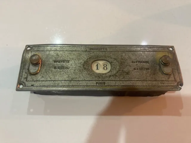 Decrette lap/billiard counter as found in 1930’s Bentley