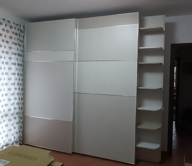 armadio ante scorrevoli usato