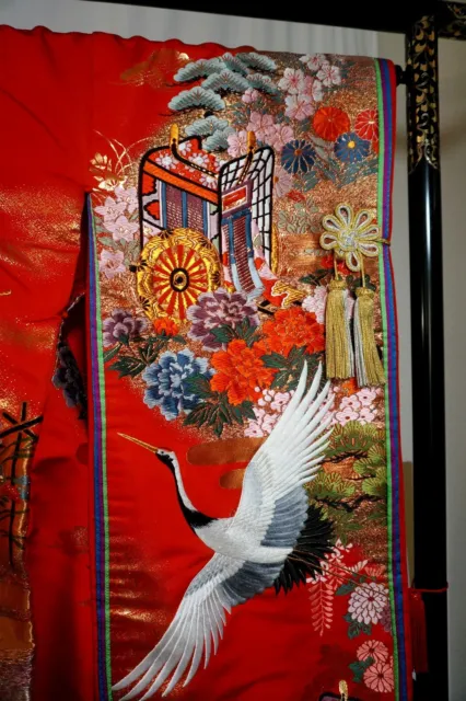Japanese kimono, UCHIKAKE, Wedding Robe, Gold/Silver, Embroidery, L6' 4"..3199 2