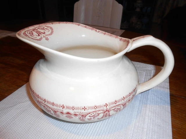 ANCIEN BROC DE Toilette Terre De Fer