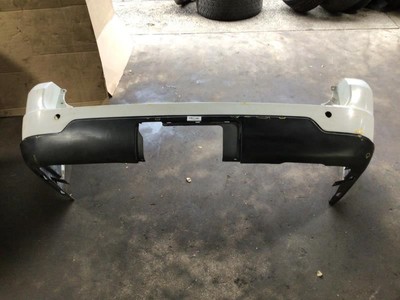 2003 Lincoln Navigator Rear Bumper Cover Oem+ (Oxford White)