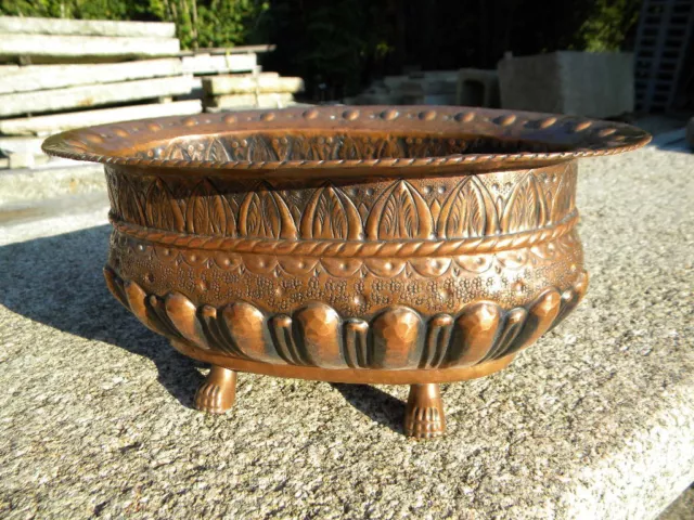 Egidio CASAGRANDE ITALY Borgo Valsugana hammered copper jardiniere Fussschale 10