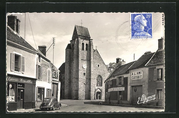 CPA Boissy-sous-St-Yon, La Place du General de Gaulle and the Church 1960