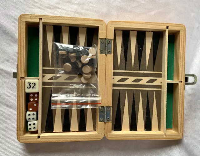 altes, kleines Reise Backgammon Spiel, Holzkasten, neu, unbespielt