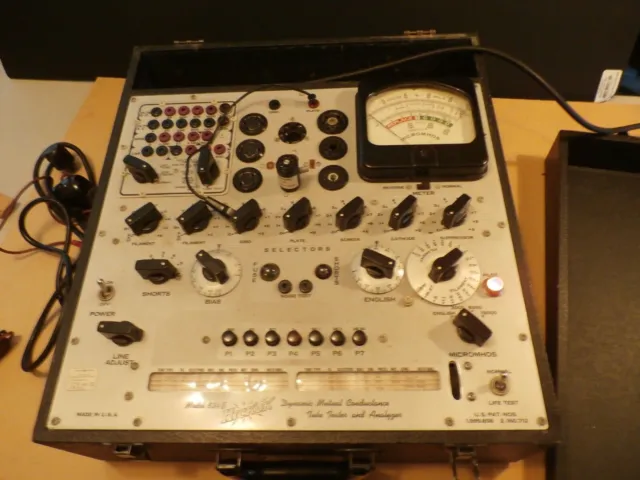 HICKOK Model 534B dynamic Mutual Conductance Tube Tester and Analyzer