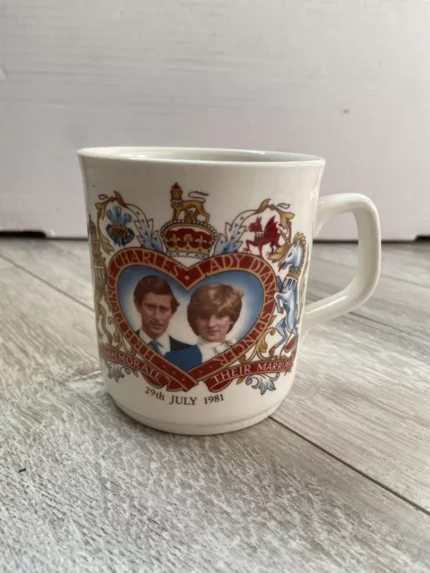 KING PRINCE CHARLES and Princess Lady Diana Wedding Commemorative Mug ...