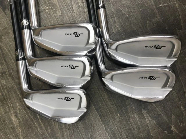 Set De Fers Miura 1006 – 8 Pièces – Shafts DG S200 – Droitier – Occasion