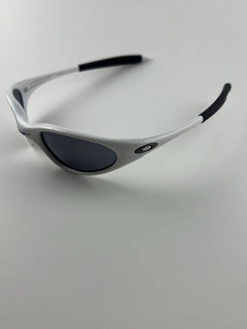オークリー サングラス OAKLEY MINUTE 1.0 パールホワイト Oakley Minute 1.0 Pearl White Sunglasses Frames | eBay