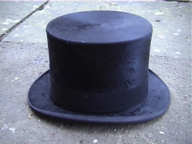 Cappello top antico Austin Reed nero seta taglia 67⁄8.