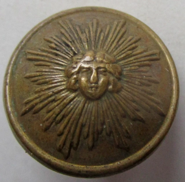 Bouton bombé en métal :Garde Nationale de 1830 à 48,(ancien garde Roi), 17 mm