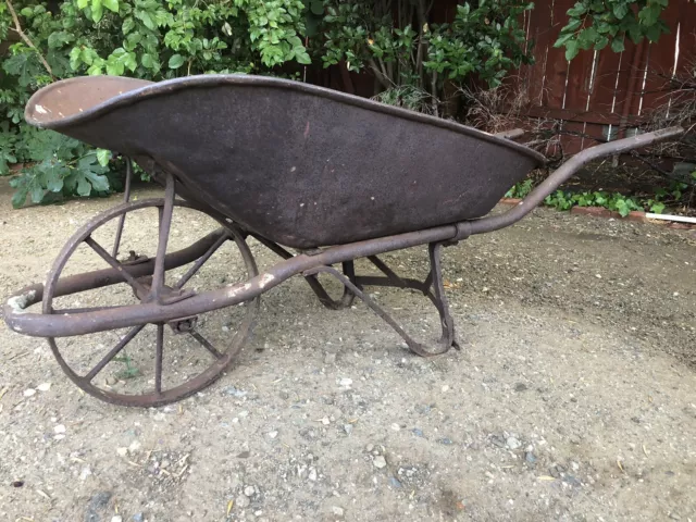 Antique Iron Wheelbarrow Primitive Garden Flower Pot 🌸 🌺 🌹~ Granada Hills, CA