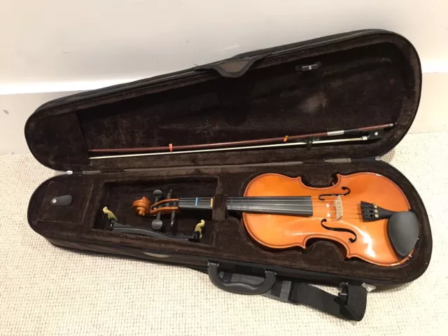 Stentor Student Standard Violin 3/4 with Case and Bow