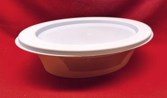 1.4 Liter Covered Food Storage Container Oval Blue Lid ~10-3/8" x 6-1/8" x 3"