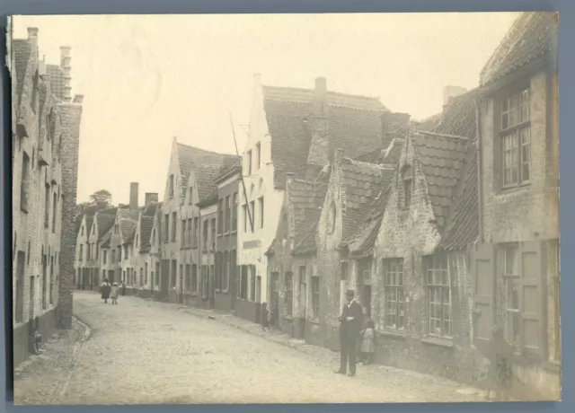 Belgique, Bruges, Rue des Foins  Vintage silver print. Vintage Belgium  Tirage