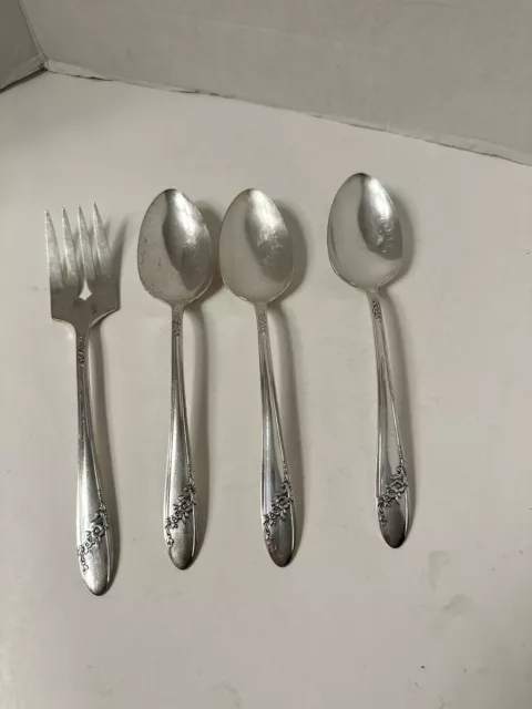 Tudor Plate Oneida Community Queen Bess Silverplate Set of 4 Serving Utensils