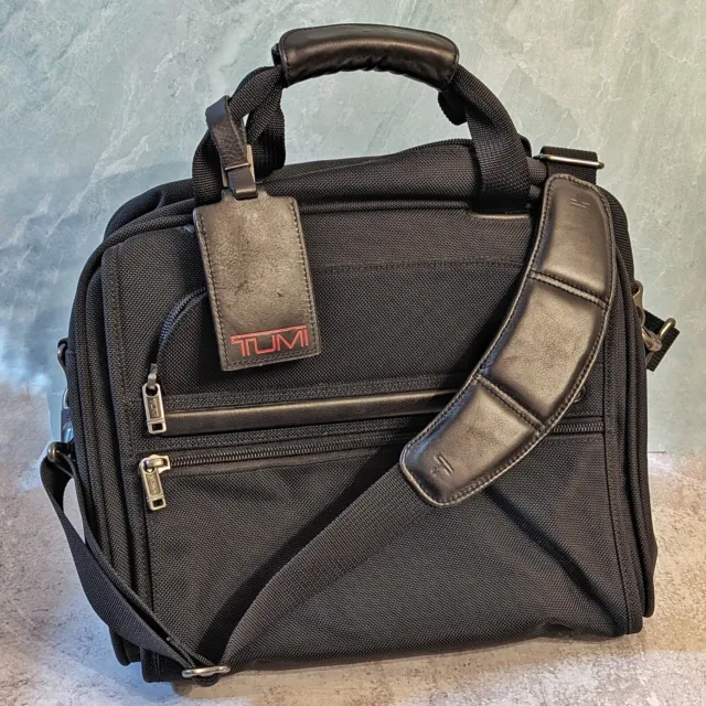 TUMI Black Travel Accessory Bag Carry-On Shoulder/Crossbody 22155D4 Gym Brief
