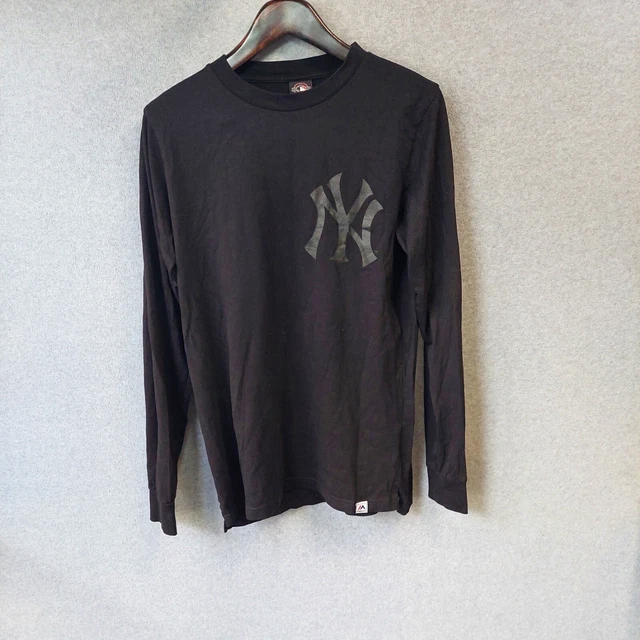 Majestic New York Yankee Tshirt Size S  Long sleeve Black MLB Baseball Cotton