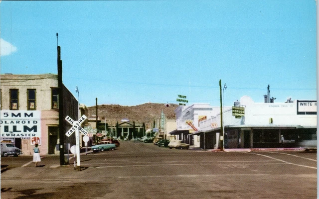 KINGMAN ARIZONA VINTAGE POSTCARD DOWNTOWN STREET SCENE 1960s ROUTE 66 H6