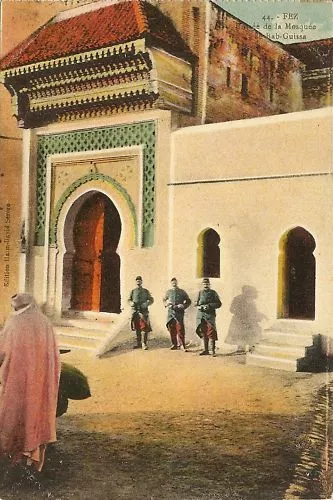 Cpa Maroc Fez Entree De La Mosquee De Bab Guissa