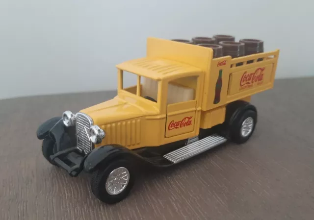 https://www.picclickimg.com/BiAAAOSwfgtkWtFm/Vintage-Coca-Cola-Delivery-Truck-with-Barrels-Replica-SS.webp