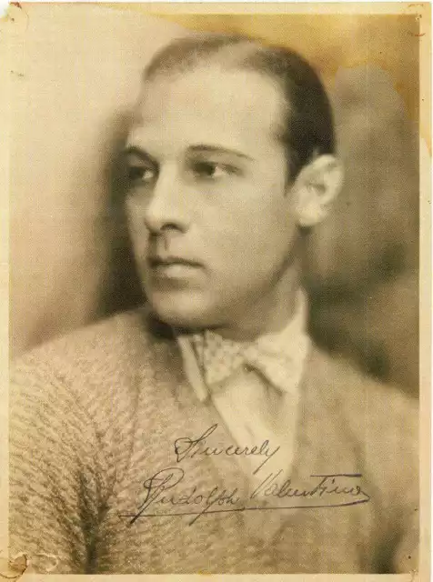 RUDOLPH VALENTINO Signed Photograph - Silent Film Actor - Preprint