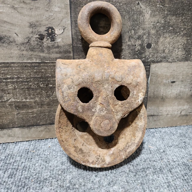 Antique Small Ornate Cast Iron Pulley Swivel Barn Farmhouse Decor 9" Tall Metal