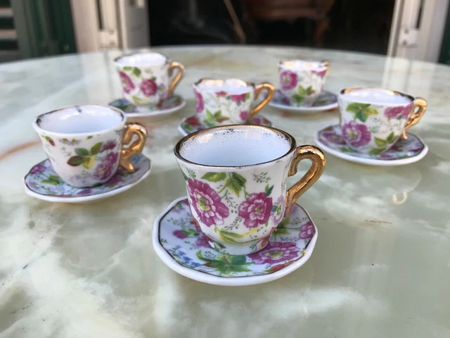 Raffiné Mini Service Limoges Rose Line Doré en Forme de Petites Tasses Et 24 K