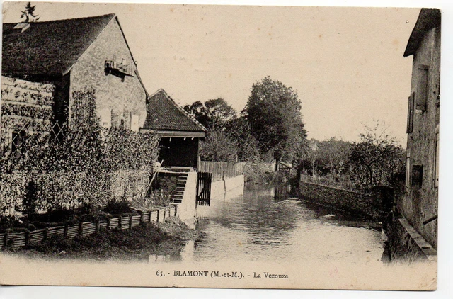 BLAMONT - Meurthe et Moselle - CPA 54 - un coin et la vezouze