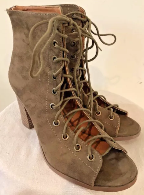 Womens Charlotte Russe Taupe "Sierra" Lace Up Peep Toe Ankle Booties Sz. 8 Boho
