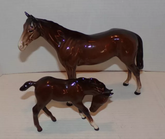 Beswick Racehorse & Colt Beautiful Bay Brown Gloss Model 701