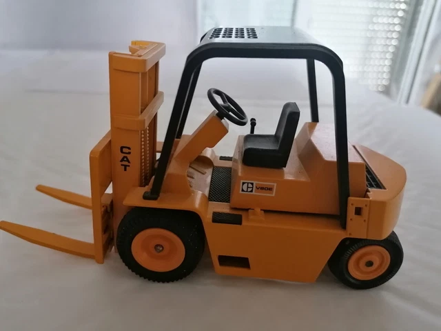 Joal 1/25 - Chariot élévateur Caterpillar Series V 215 - Modèle TP/BTP (occasion Boîte Incluse)