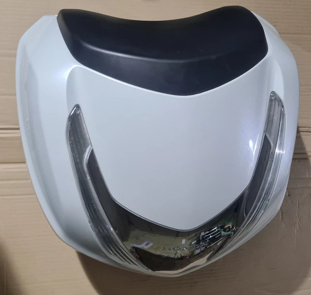 IRIDEA Sports Profile Graphic Circle Stickers For Honda SH 125 150 300 – White