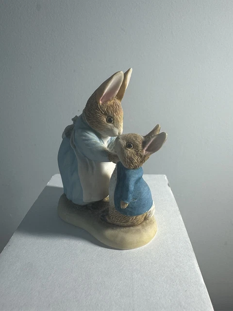 ボーダーファインアーツ Mrs Rabbit at work BORDER FINE ARTS Beatrix Potter Figurine Mrs Rabbit at work £9.73