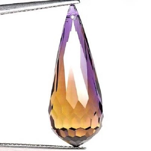 Amétrine synthétique en briolette facetté de 18,21Cts